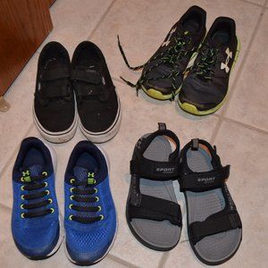 Lot of 4 pairs of boys shoes